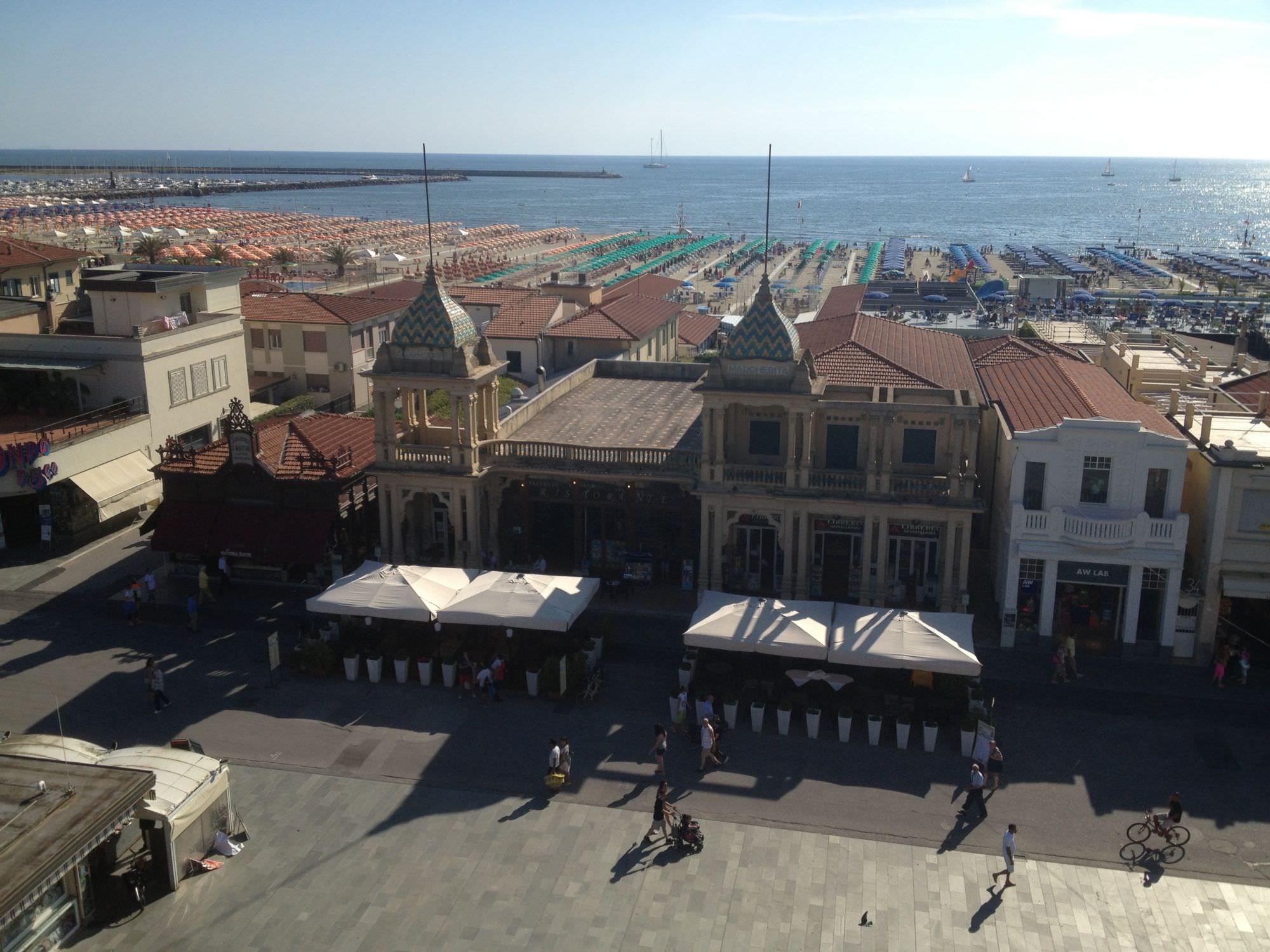 “Assurdo pensare di svendere la Passeggiata e ricapitalizzare la Viareggio Porto”