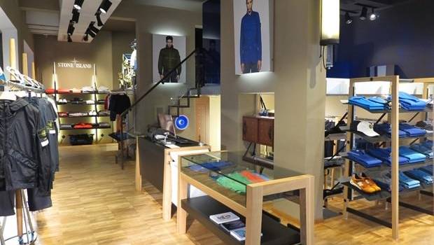 NUOVO NEGOZIO STONE ISLAND A FORTE DEI MARMI