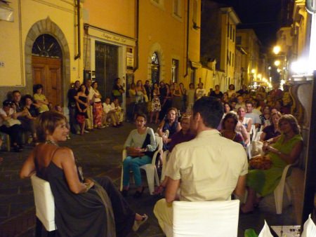 ALLA LIBRERIA NINA TORNANO GLI INCONTRI DI AMAROCOR