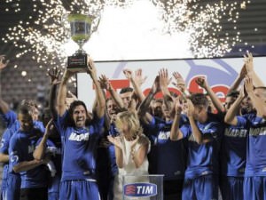 Calcio, gli ex bianconeri Zaza e Pavoletti vincono il Trofeo Tim con il Sassuolo