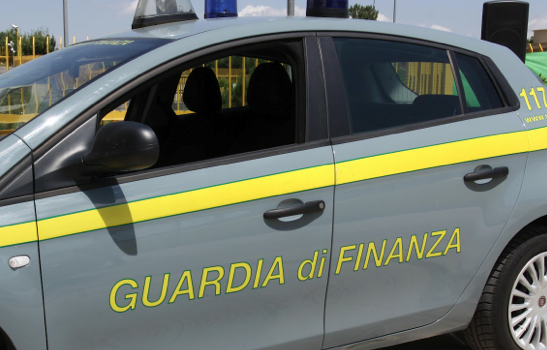 Arrestato per truffa e frode fiscale ex pilota di corse automobilistiche