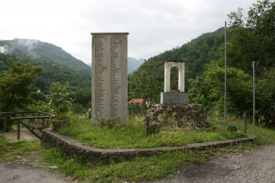 A Pietrasanta il ricordo delle vittime versiliesi dell’eccidio di San Terenzo Bardine