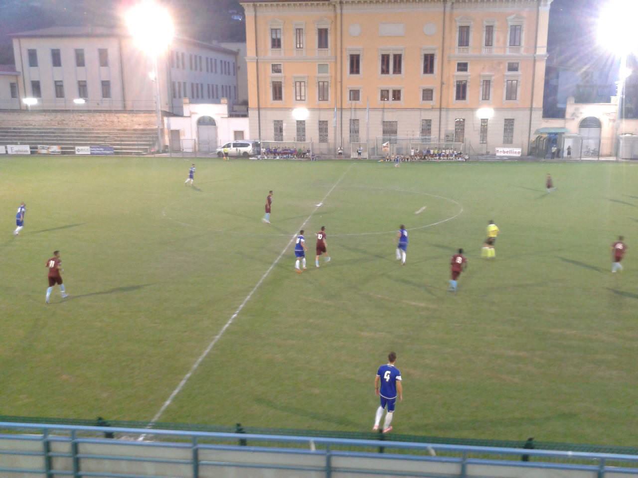 Bar dello stadio di Pietrasanta, i lavori di ristrutturazione mantengono la tabella di marcia