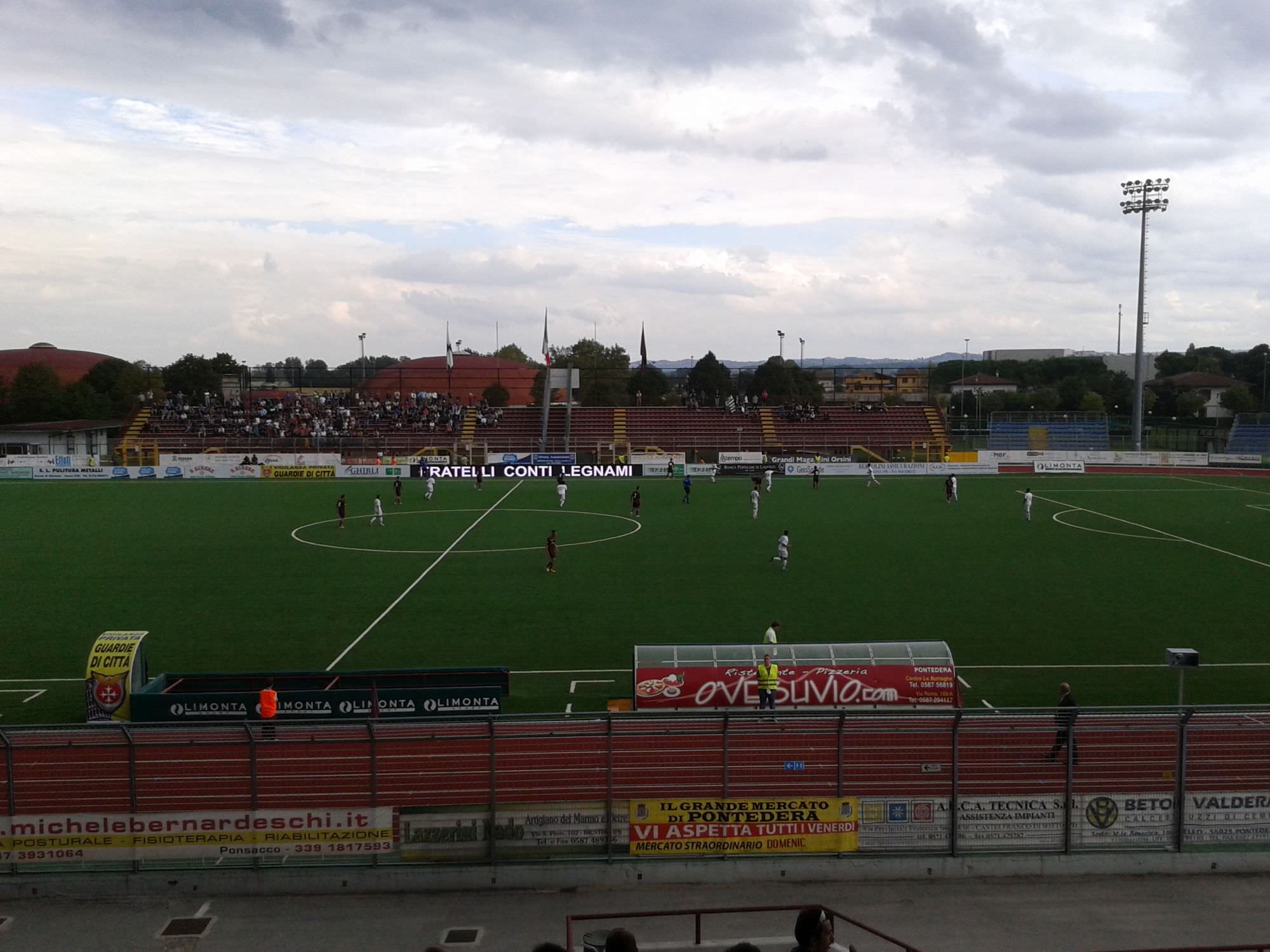 Segui il live di Pontedera-Viareggio