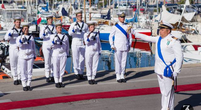 Cambio al vertice della Capitaneria di Porto, la cerimonia di insediamento (le foto)