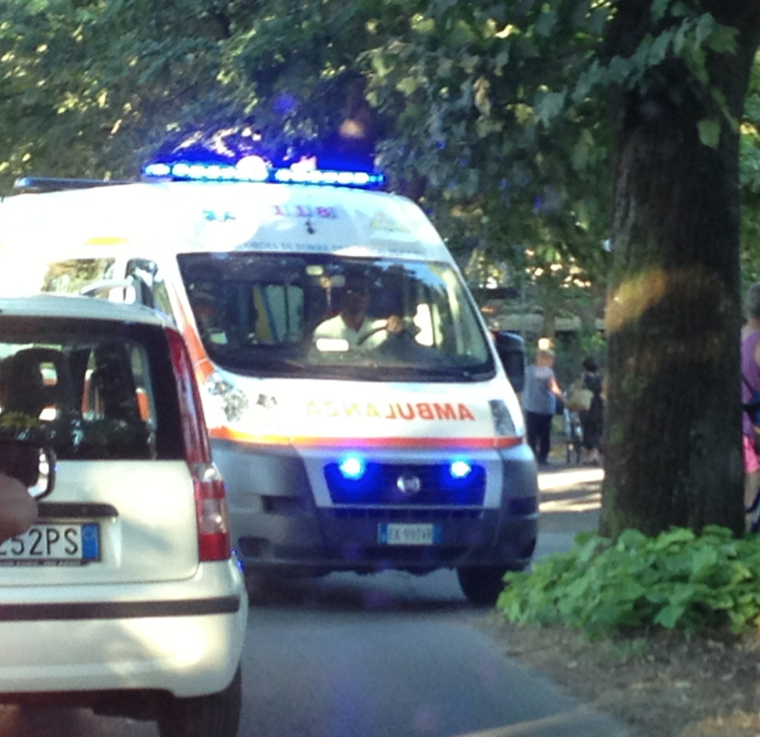 Dipendente comunale si getta dal balcone. Tragedia a Pietrasanta