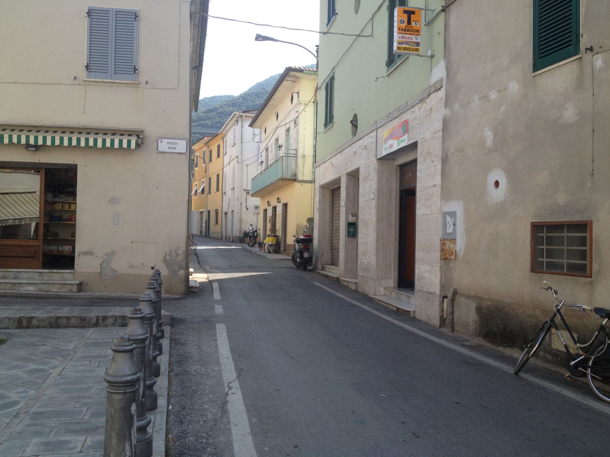 Massarosa senza luce e Bozzano senza acqua: disagi e proteste