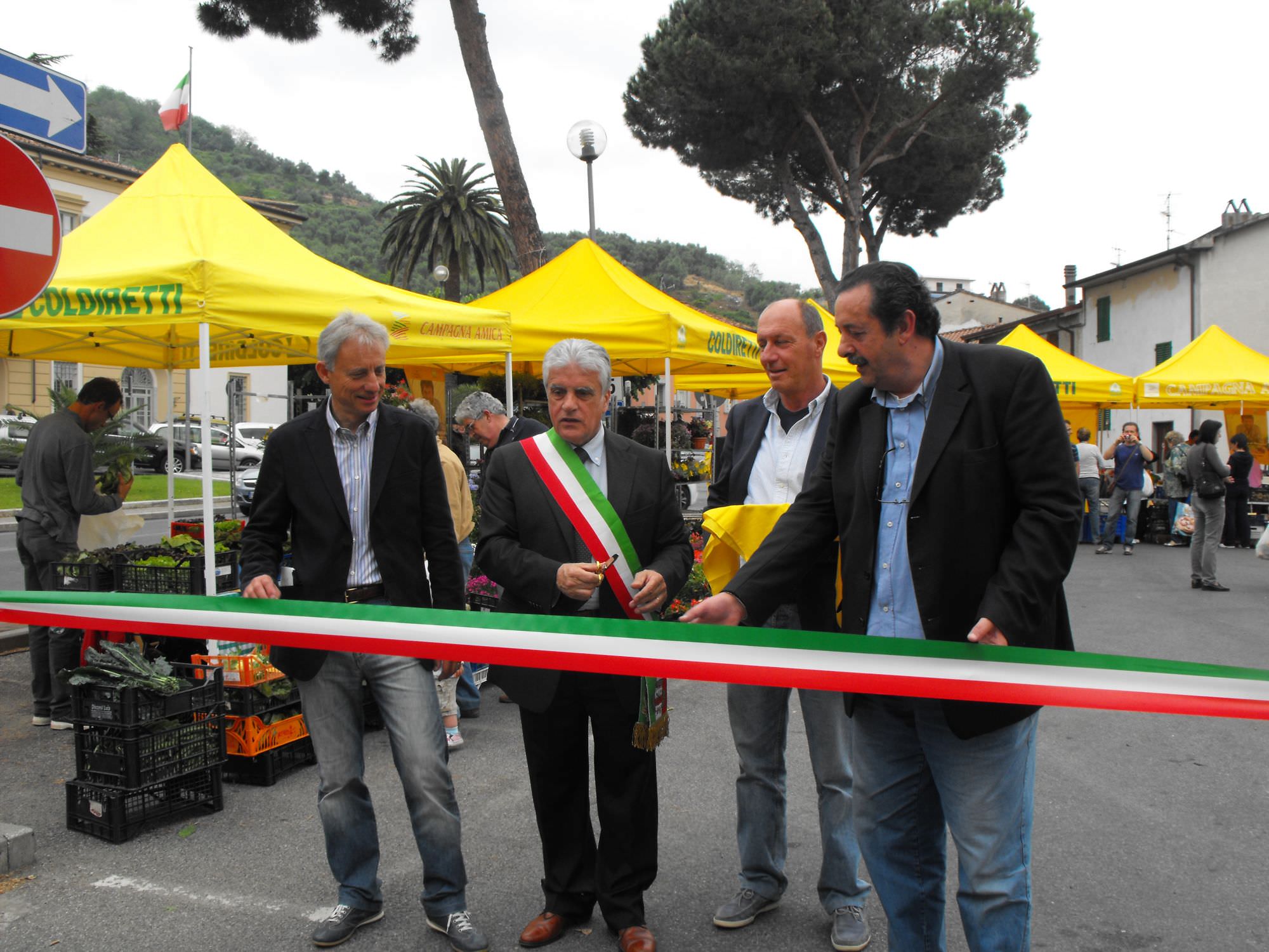 Cambia location in mercato di Campagna Amica a Massarosa