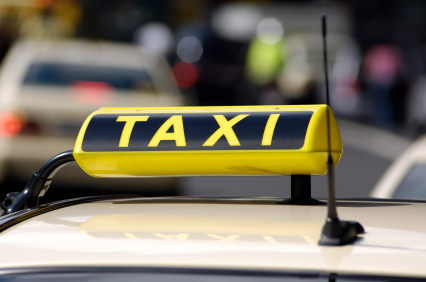 Attivo un nuovo numero di servizio taxi Versilia