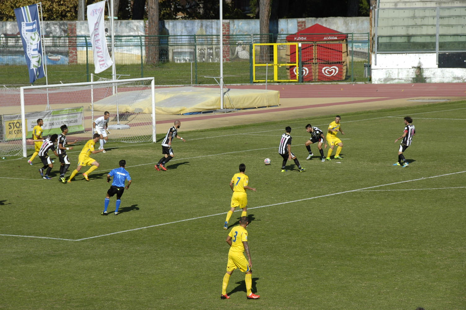 Segui il live di Viareggio-Frosinone