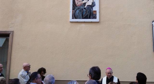 Il legame tra la “Madonna dei Miracoli” e i lucchesi rivive grazie alla tarsia realizzata da Liceo artistico &#8220;Stagi&#8221; di Pietrasanta