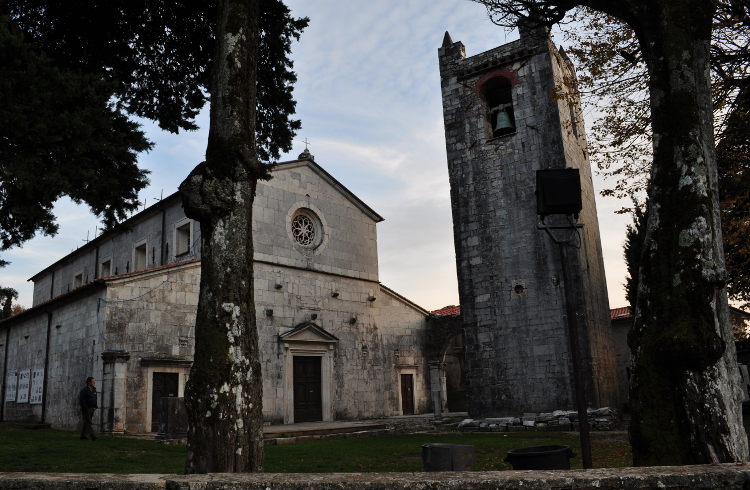 Parte la catena di solidarietà per salvare la Pieve di San Martino e l’Occhio di Michelangelo