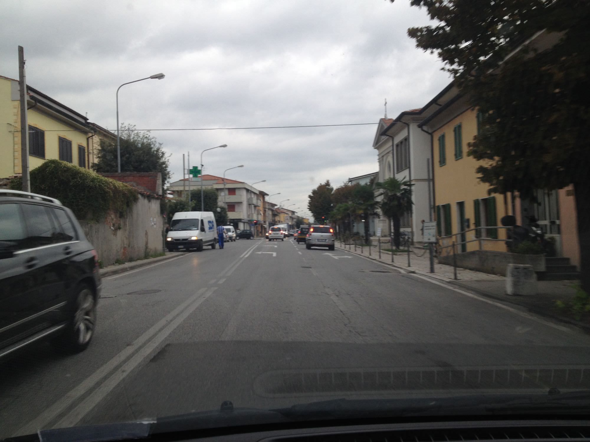 Controlli a Torre del Lago. Fermato e denunciato un 23enne