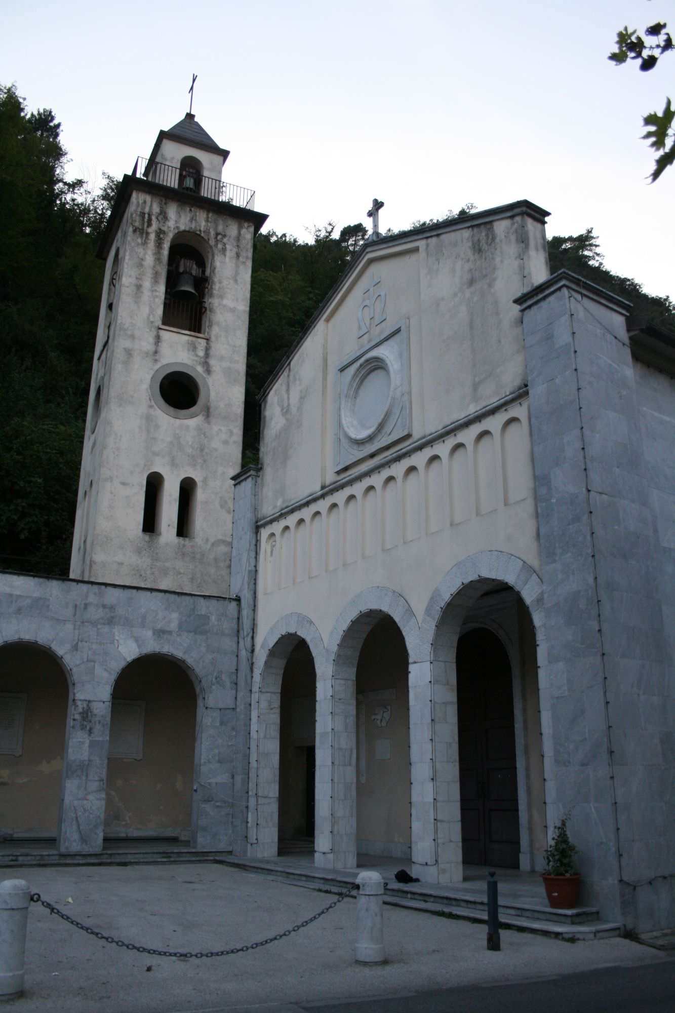 La storia della prima Misericordia in Versilia.  A spasso con Galatea