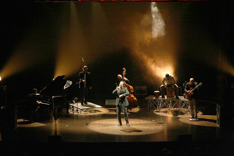 Dal classico al musical. Al via la stagione del Teatro dell’Olivo