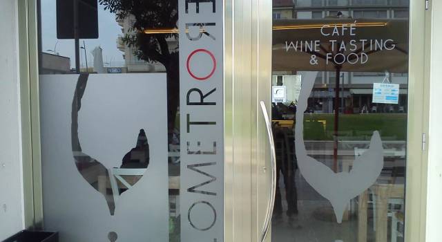 Solo prodotti e vini locali: a Lido di Camaiore ha aperto Kilometrozero