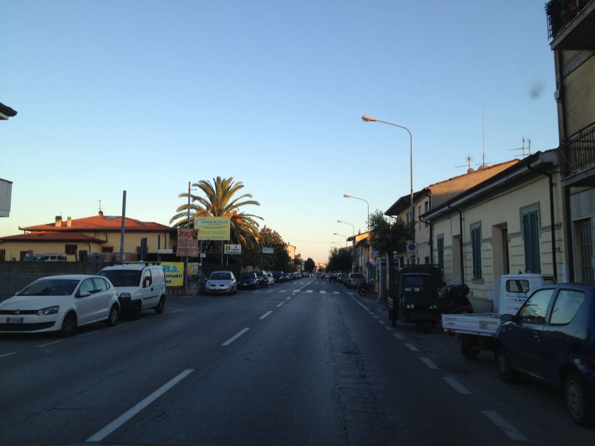 “Se il Comune vuole fare serate sulle Marine chiuda al traffico Torre del Lago nei weekend”