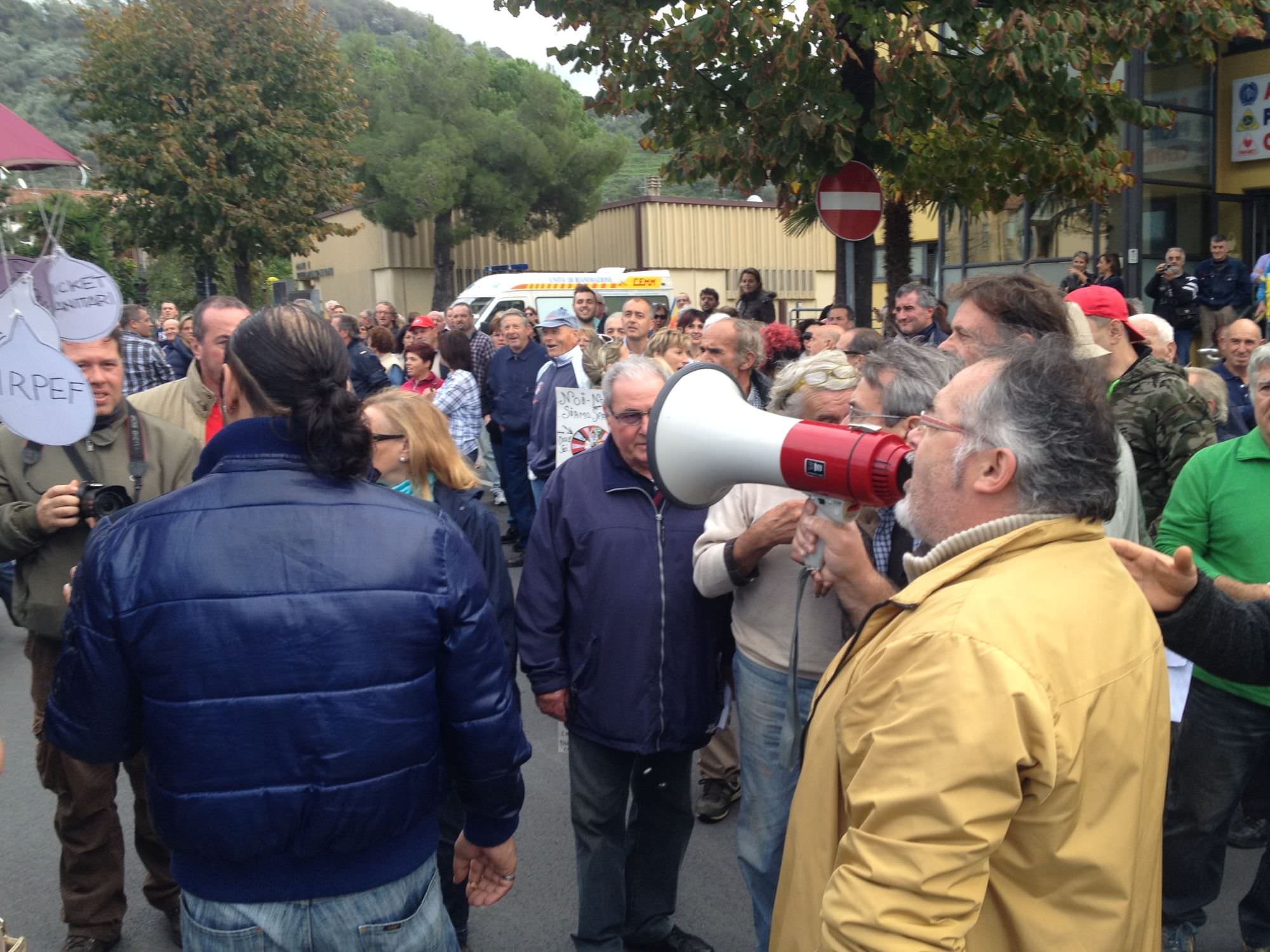 Manifestazione anti-Tares a Massarosa. Le foto