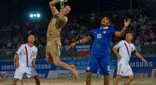 Beach soccer, troppa Russia per l&#8217;Italia. Gori ancora in gol