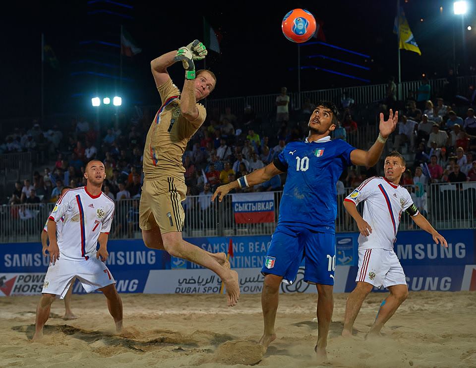 Beach soccer, troppa Russia per l’Italia. Gori ancora in gol