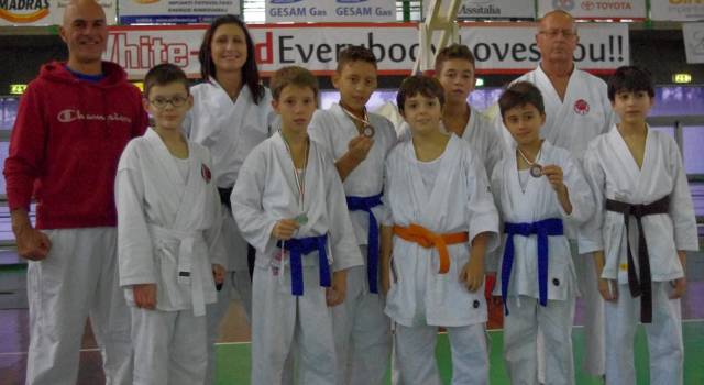 Karate, tre medaglie per la Sessatakuma al Trofeo Toscano