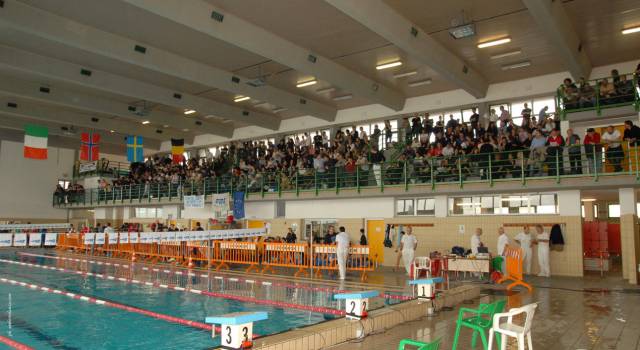 Nuoto, alla piscina comunale di Massarosa le gare delle categorie Master