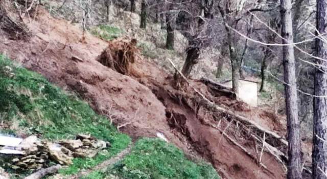 Maltempo, frana a Barga: &#8220;La terra ha tremato come per un terremoto&#8221;