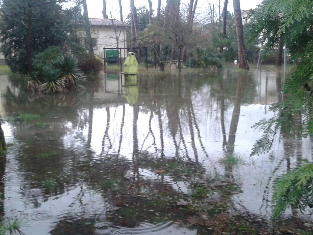 Maltempo. Disagi e allagamenti a Forte dei Marmi