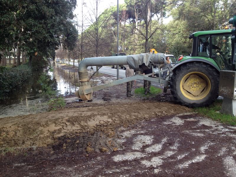 Maltempo, Toscana flagellata: paesi isolati, strade interrotte e case evacuate