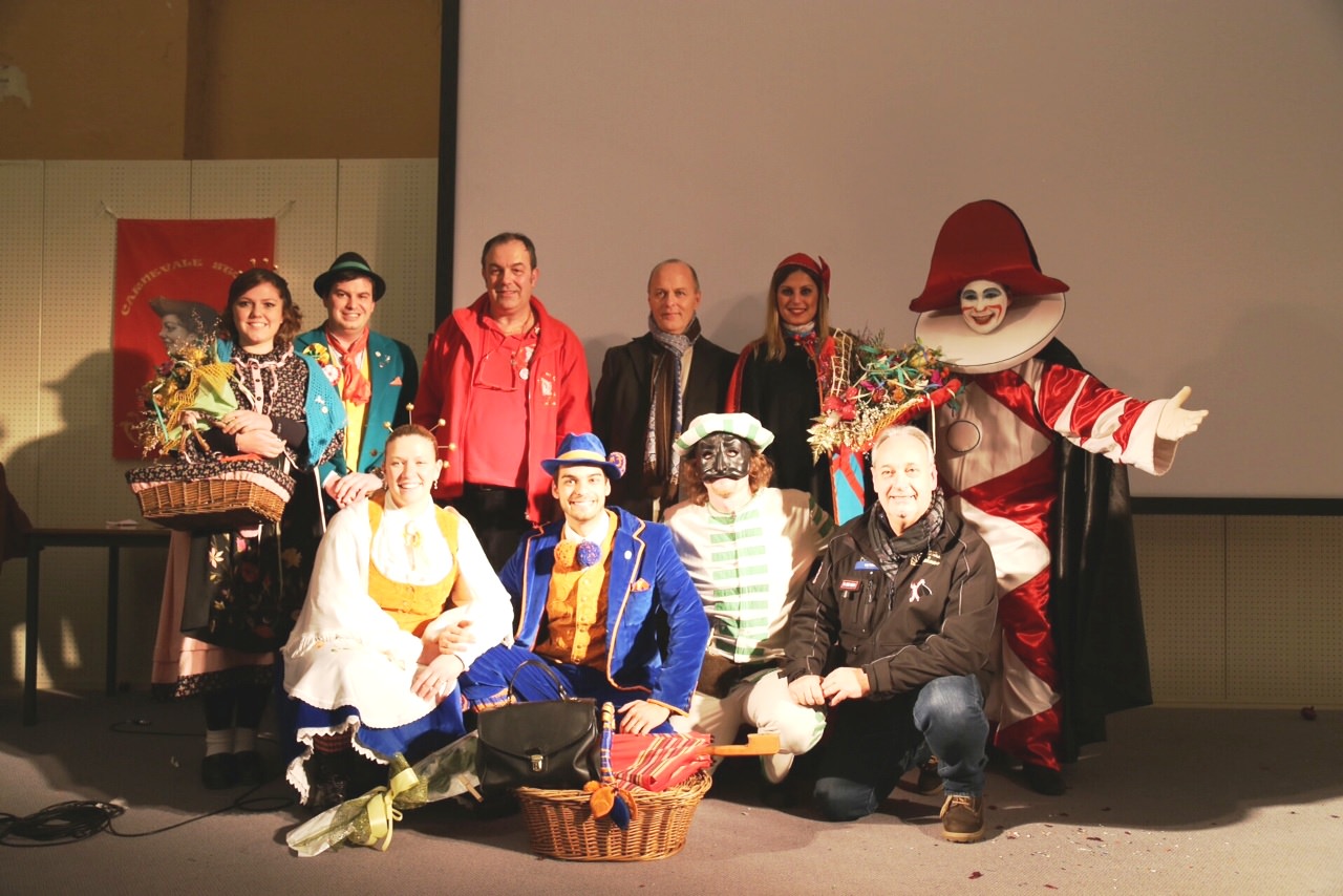 Il Carnevale di Viareggio all’inaugurazione della manifestazione gemellata di Santhià