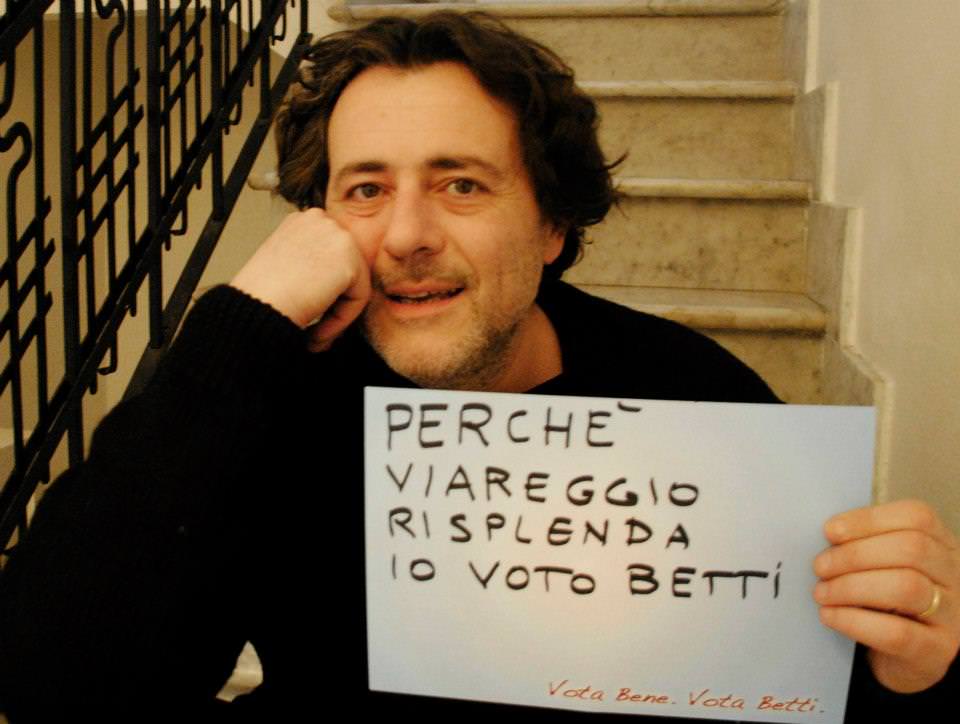 “Bertini è un grande artista, ma non è corretto che partecipi a eventi del Comune”