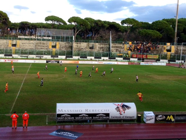 Lo Stadio dei Pini sede delle partite casalinghe della Lucchese in caso di promozione?