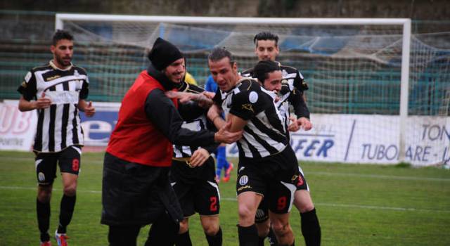 Il Viareggio formato trasferta vince e convince. Tre gol alla Paganese