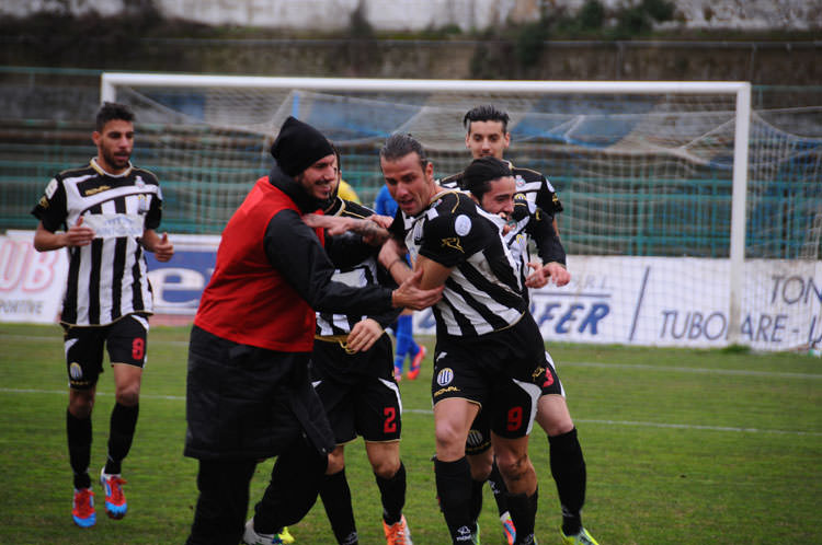 Il Viareggio formato trasferta vince e convince. Tre gol alla Paganese