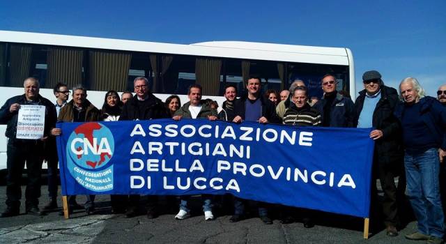 Gli artigiani della Cna di Lucca presenti a Roma alla mobilitazione generale delle imprese