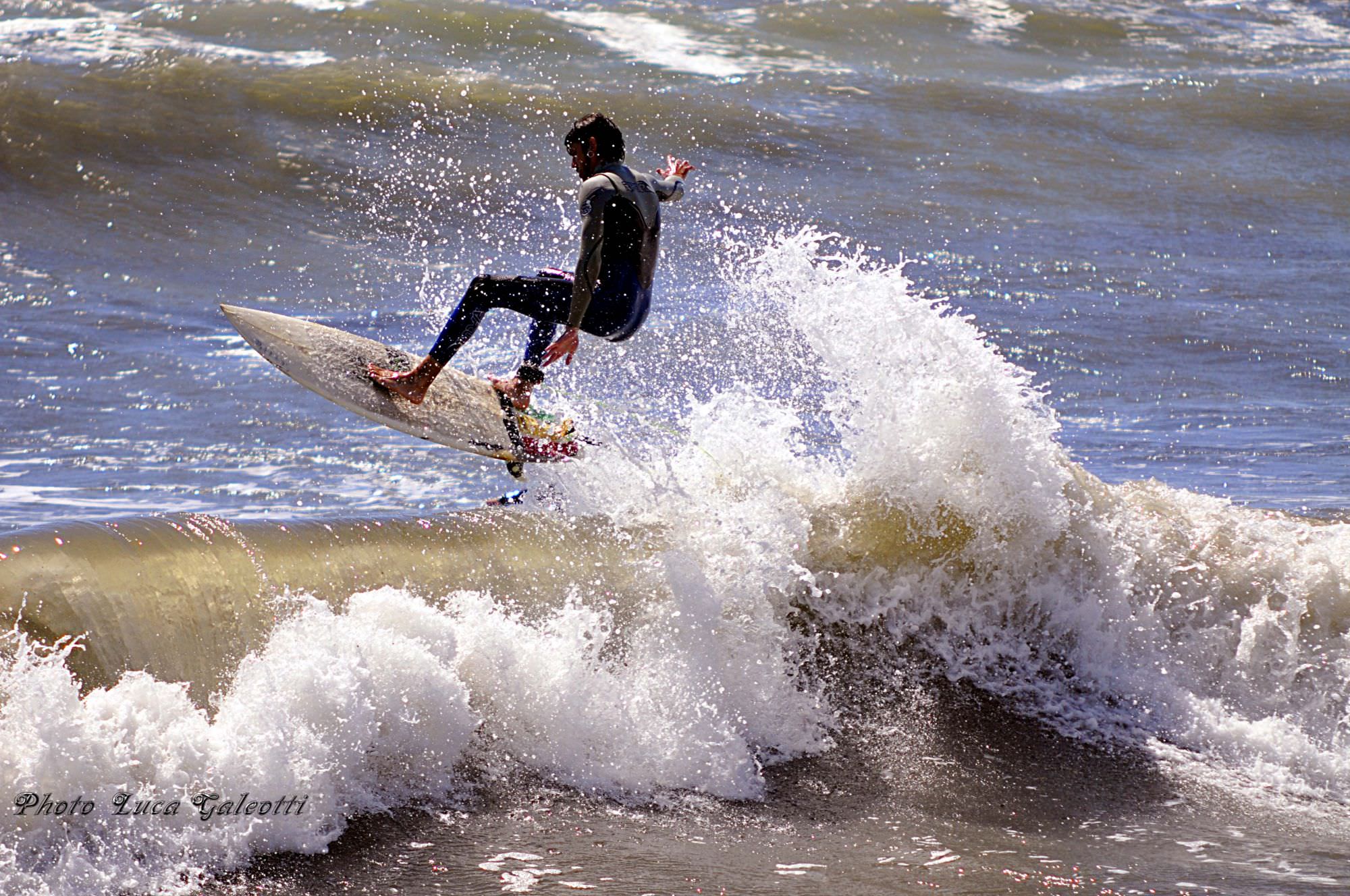 Grande festa per i surfisti a Lido di Camaiore, torna #LidoSurfCity