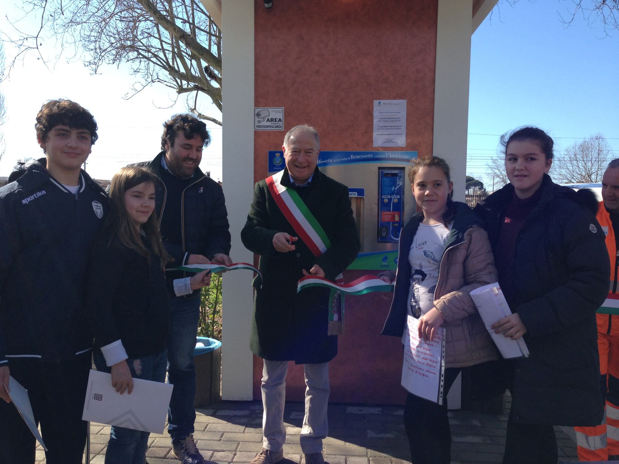 Inaugurata la prima Casa dell’Acqua in piazza Leone Tommasi