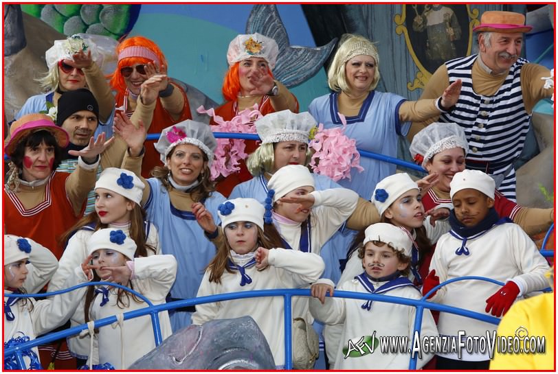 “La politica viareggina dimentichi divisioni e rancori e si metta al servizio del Carnevale”