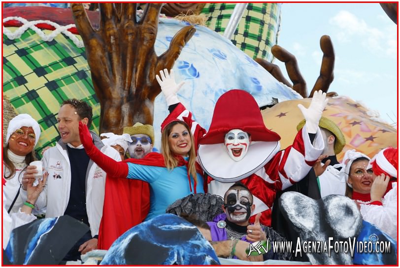 Carnevale di Viareggio, via libera alle donazioni del cinque per mille
