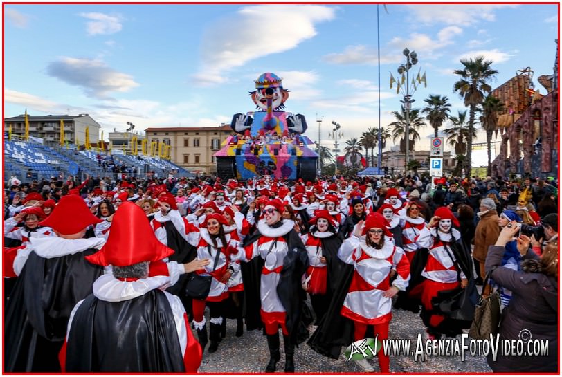 Pronta la bozza del bando di concorso del Carnevale 2015. Arrivano i soldi della Regione?