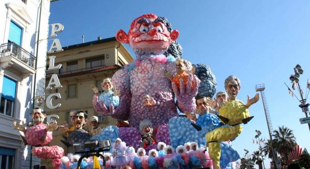 Enrico Rossi arriva a Viareggio. Betti: &#8220;Ci aiuterà a capire come salvare il Carnevale&#8221;