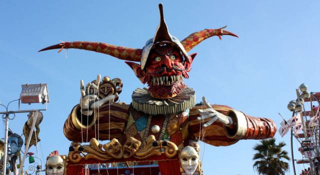 Carnevale di Viareggio 2014, le schede dei giurati di seconda categoria