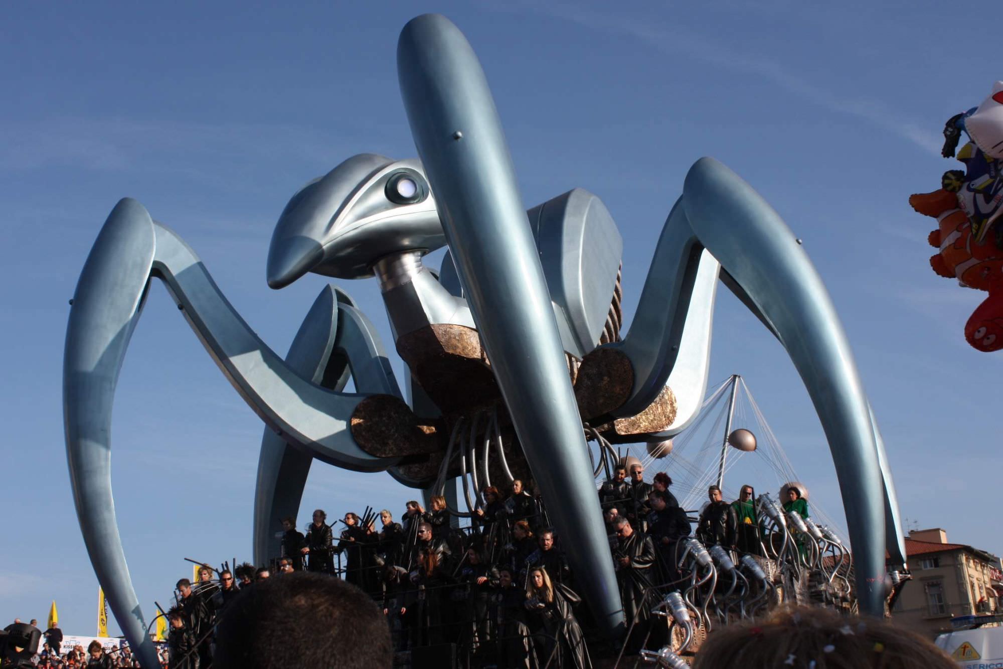 Alessandro Avanzini vince il Carnevale di Viareggio 2014. Le classifiche