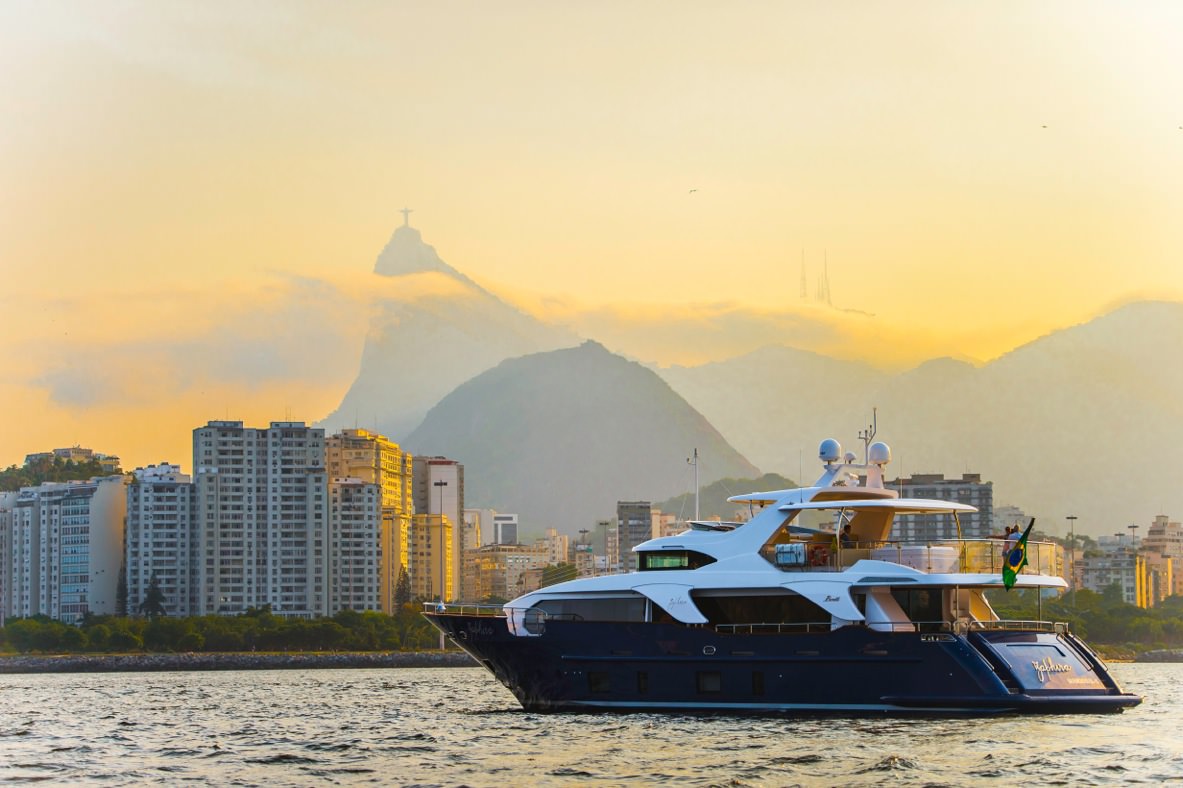 Al Rio Boat Show brilla la stella di Zaphira Delfino 93′