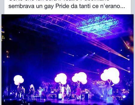 De Giorgi al concerto Pausini: &#8220;Quanta gente: sembra il gay pride&#8221;