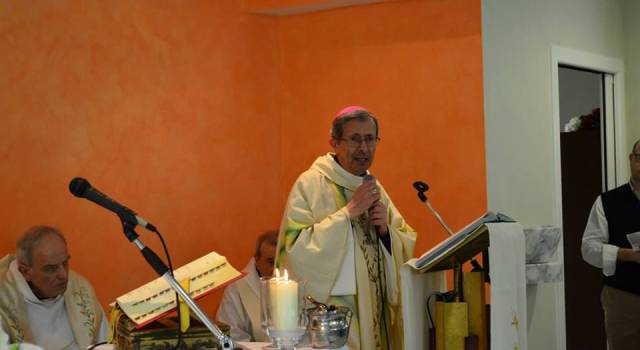 Il vescovo di Pisa Benotto in visita all’istituto comprensivo di Pontestazzemese