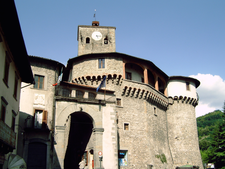 Pink night a Castelnuovo Garfagnana