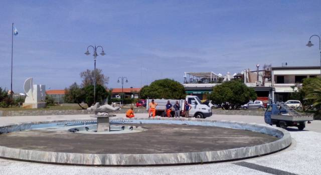 Iniziati i lavori di ripristino della fontana di piazza Amadei