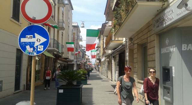 Ancora ladri in azione in Piazza Cavour. I commercianti: &#8220;Siamo sotto assedio&#8221;