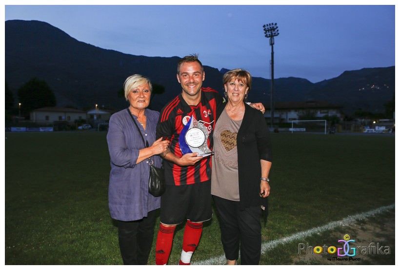 Un calcio alla Sla, il ricavato delle foto in beneficenza